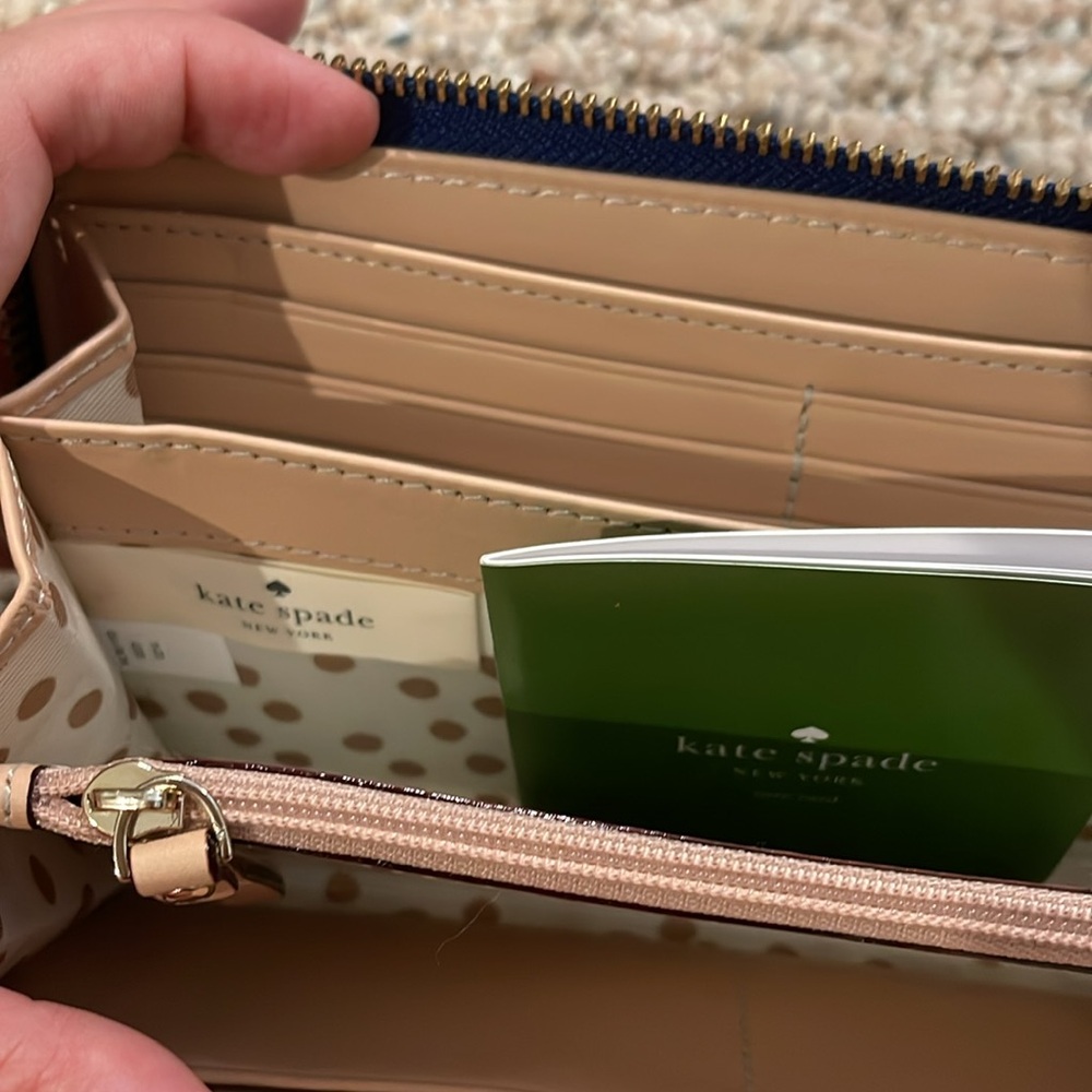 Kate Spade Blue Wallet, new never been used - Picture 3 of 5